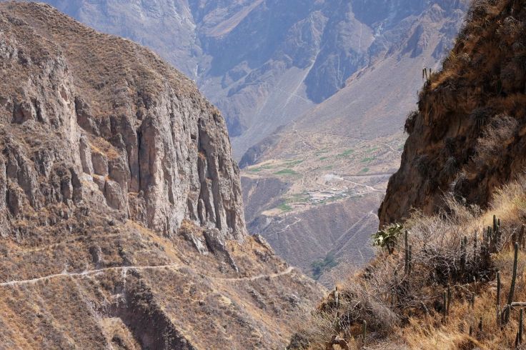 Direction le fooooond du canyon ! Colca, Llahuar, Pérou