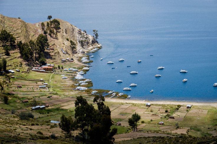 Depuis les hauteurs de l'Isla del Sol